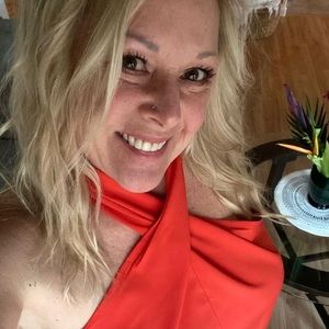 Meet your Posher, Cabrina